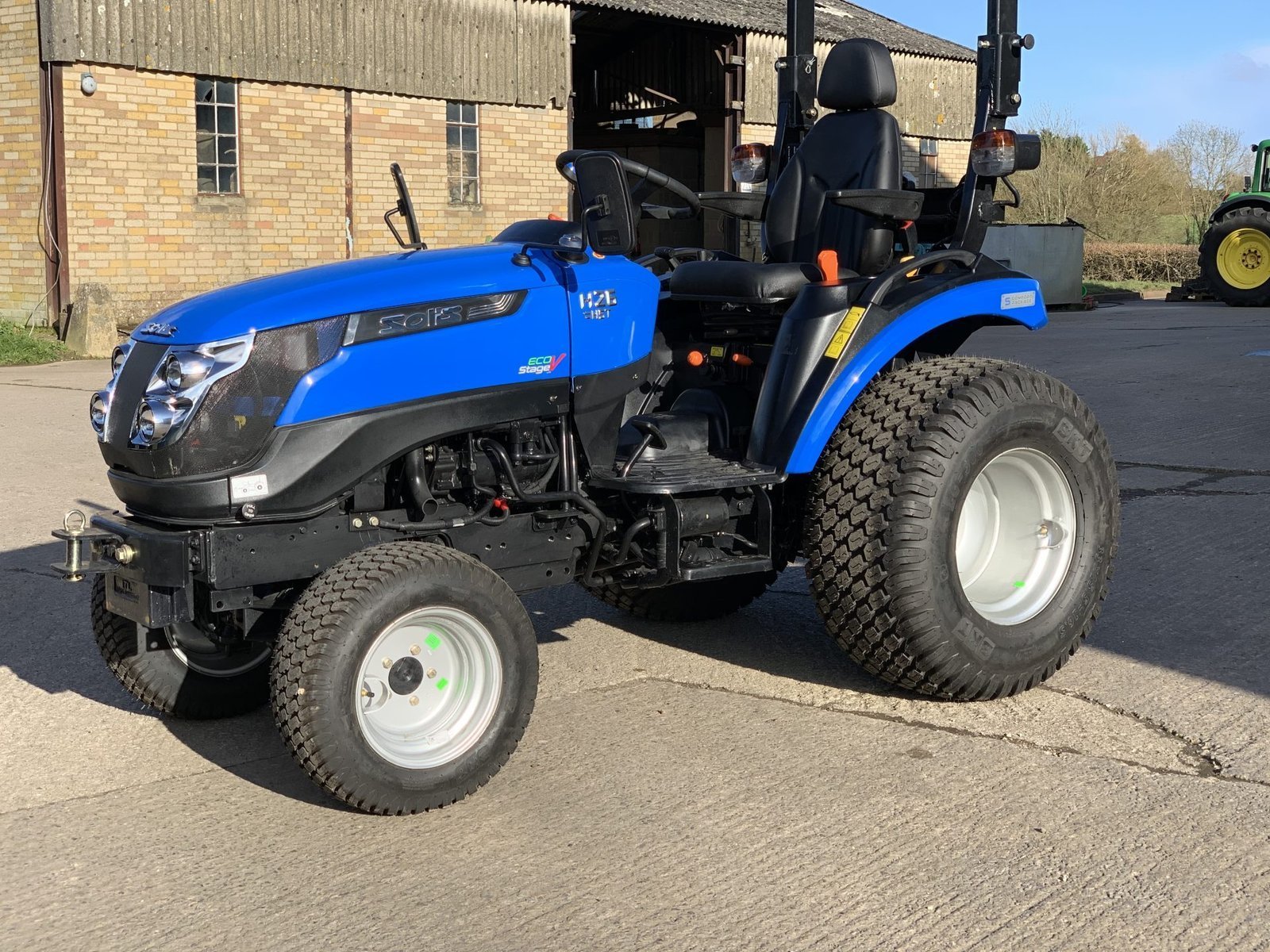 Kompakttraktor SOLIS 26 HST – Bild 5
