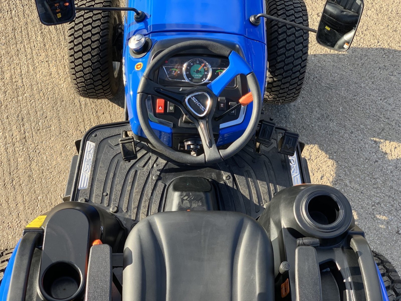 Kompakttraktor SOLIS 26 HST – Bild 10