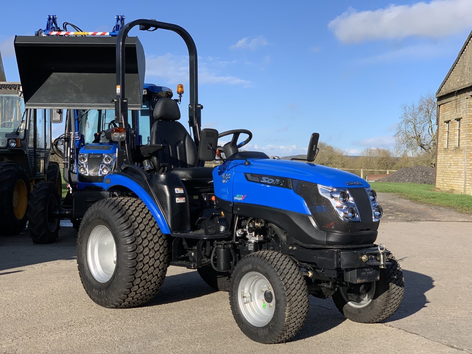 Kompakttraktor SOLIS 26 HST – Bild 2