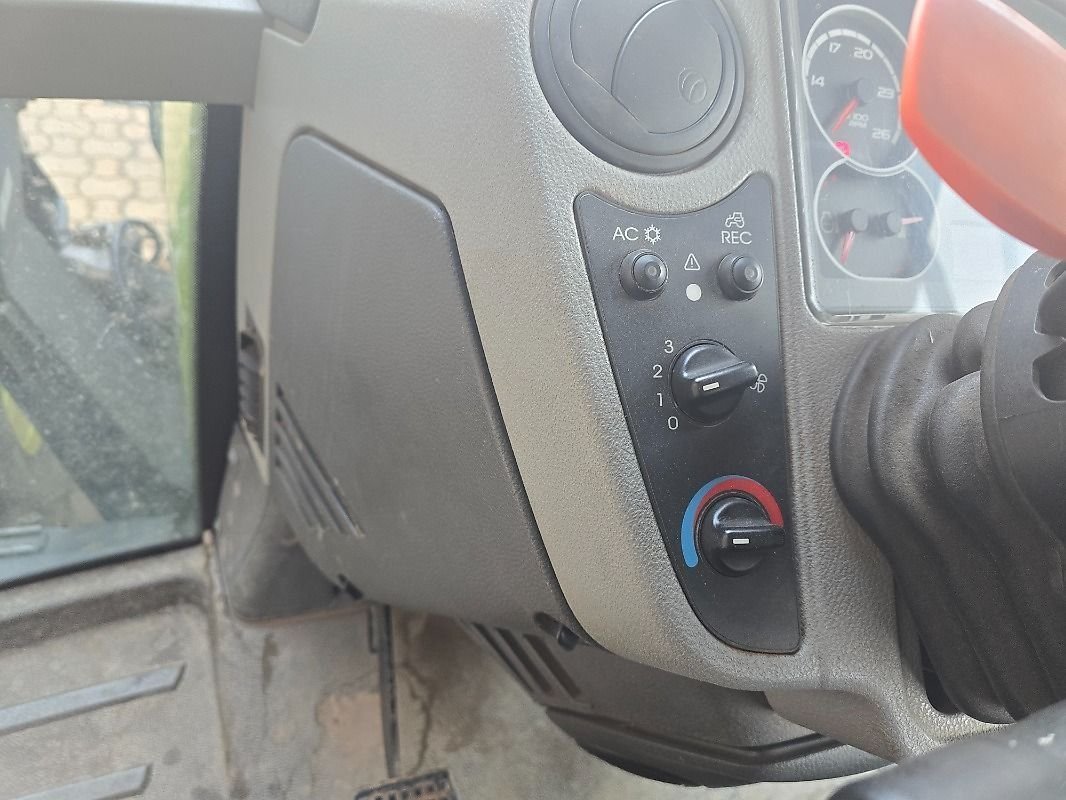 Traktor Claas Arion 640 Cebis – 175 PS – Bild 17